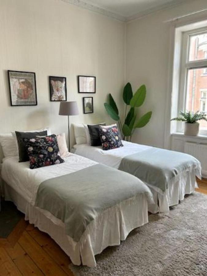 Stockholm Loft Haven 3 Beds In A 1- Bedroom Gem - 917 Eksteriør bilde